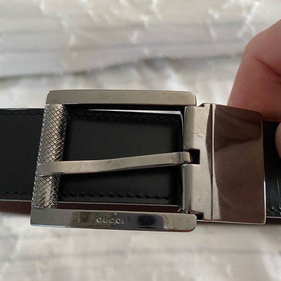 Unisex Gucci Belt- Reversible - Picture 2 of 7